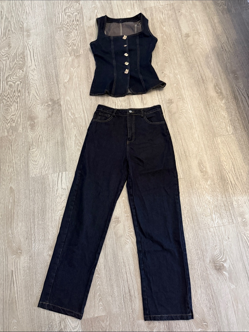 Classic Dark Denim Straight-Leg Women's Jeans Set